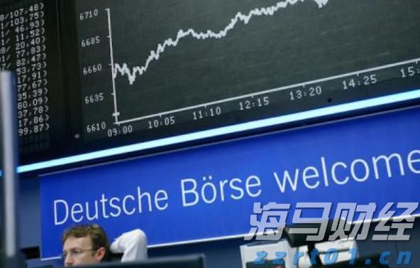 贵港交警:错峰送考护航高考生提前奔赴考点